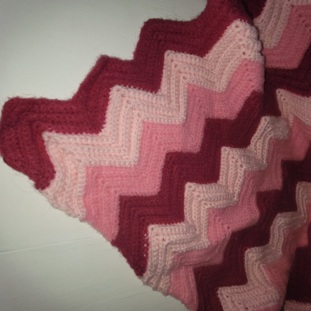Handmade Crochet Afghan Throw Lap Blanket Zig Zag Ripple Pattern Chevron - Picture 9 of 11